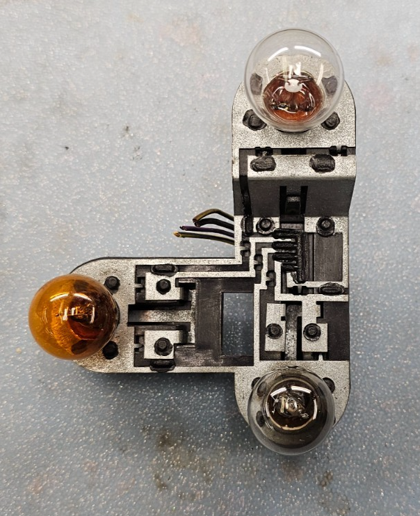 🔥03-07 Saab 9-3 TAILLIGHT Tail Light Lamp BULB Holder Socket Board Rear LEFT