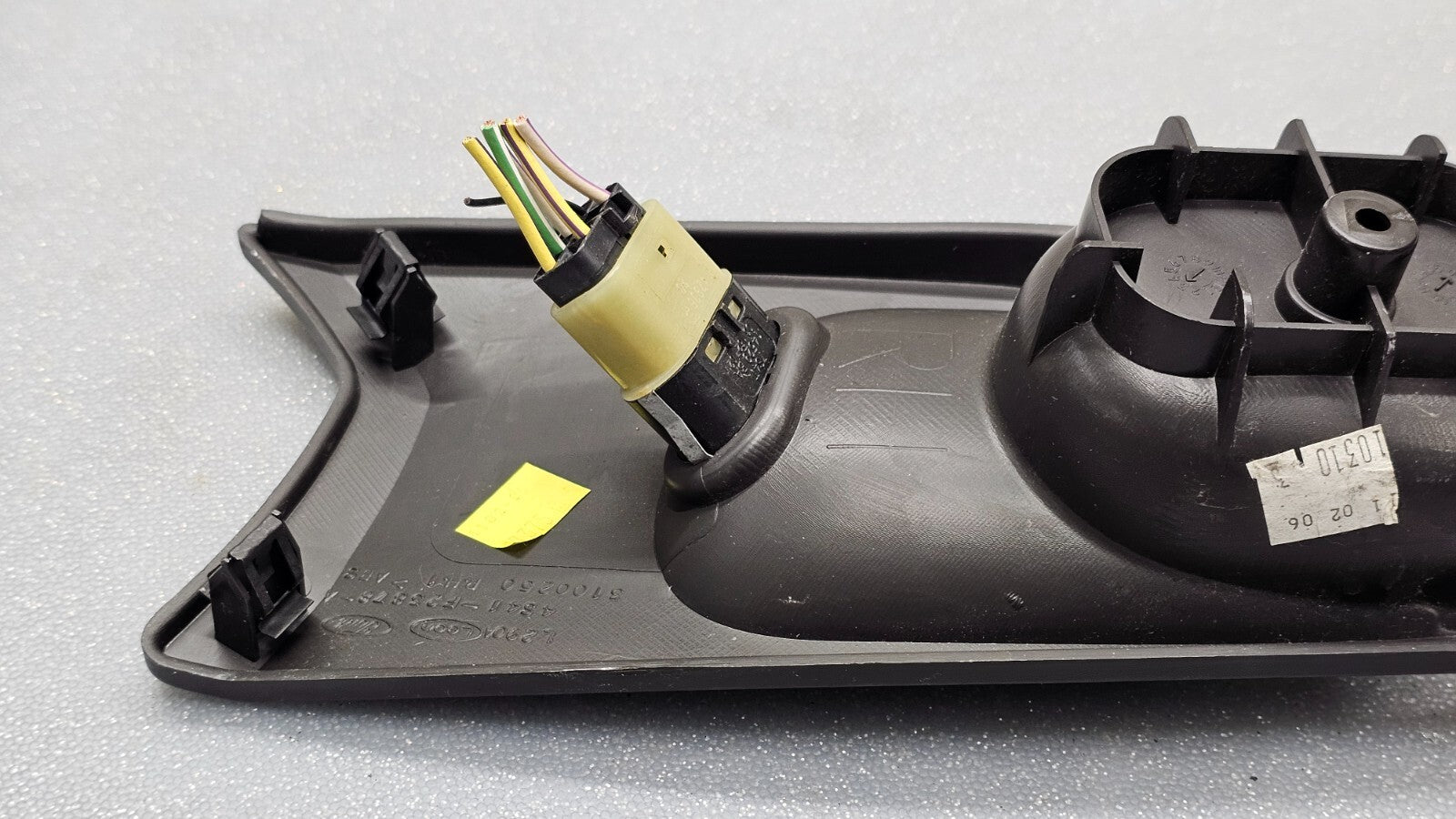 🔥00-07 Ford Focus Front Right Passenger Door Window Control Switch Lock Black