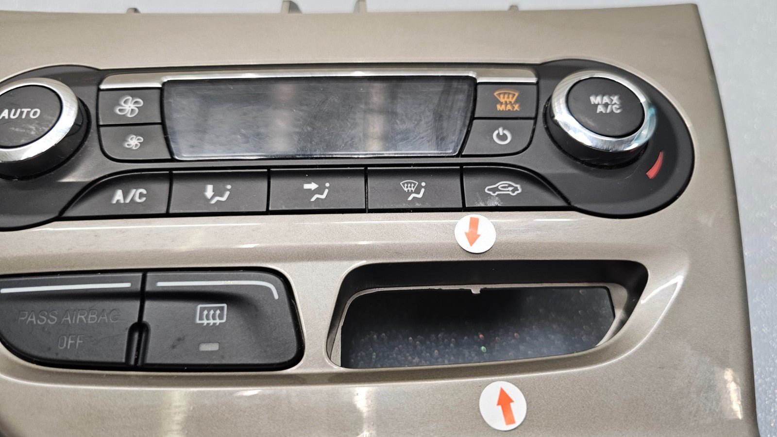 🔥12-14 FORD FOCUS A/C HEATER CLIMATE CONTROL Dash Bezel Temperature SILVER OEM