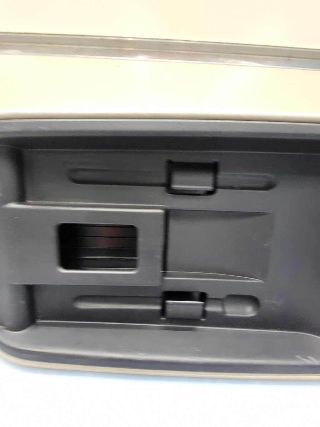 🔥05-07 Chrysler 300 Dodge CHARGER Center Console ARMREST Lid Cover LIGHT TAN