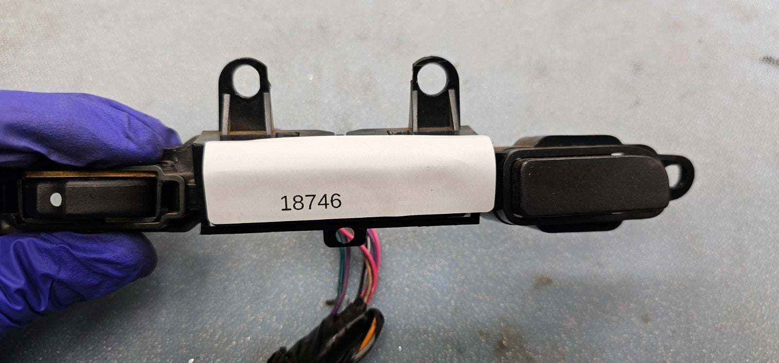 🔥06-24 Express Savana HAZARD INFO SWITCH DISPLAY PANEL PUSH BUTTON ASSEMBLY
