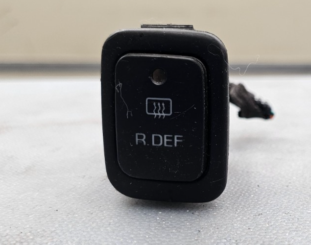 🔥 95-97 TOWN CAR CROWN VICTORIA GRAND MARQUIS REAR DEFROST DEFROSTER SWITCH