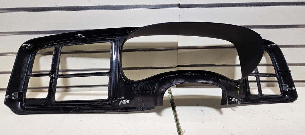 03-06 CHEVY GMC INSTRUMENT Cluster Speedo Dash Trim PANEL Radio Bezel DK GRAY C5