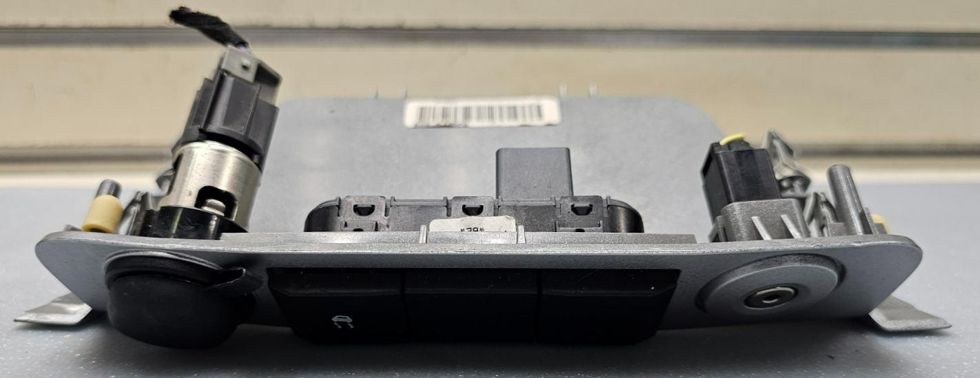 🔥08-12 Escape Mariner Dash Instrument Lower Panel Bezel Traction Control Silver