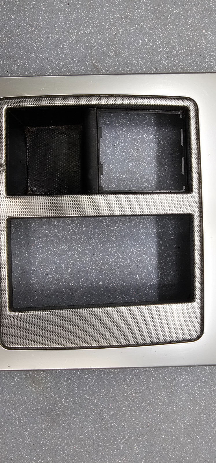 08-12 Liberty Center Console Gear Shifter 4WD Switch Trim Bezel Assembly Silver