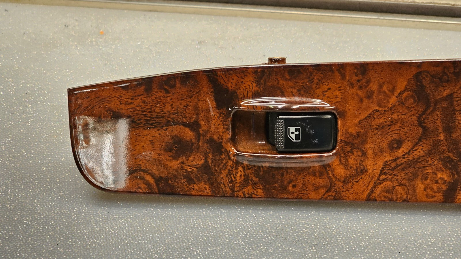 🔥01-05 Sonata FRONT RIGHT PASSENGER Door Power Window Switch Assembly Wood