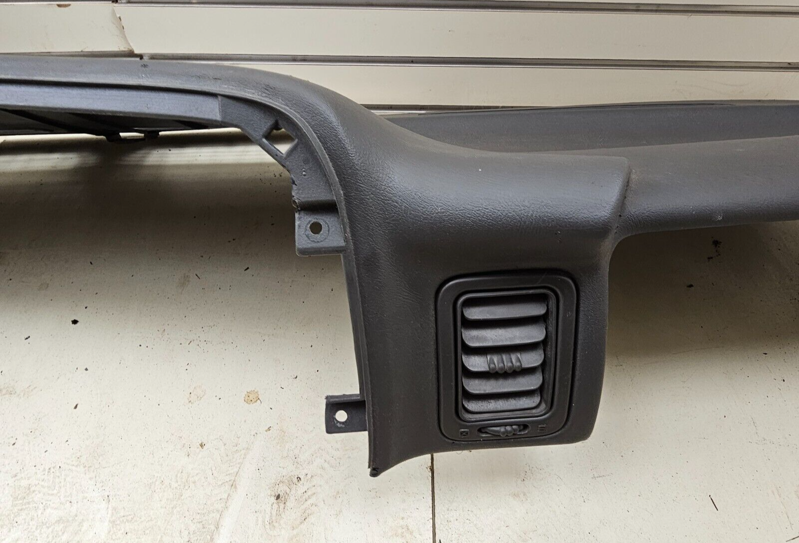 99-06 SILVERADO SIERRA TAHOE Upper Dash Cap Cover Top Dashboard Pad DK GRAY DP1
