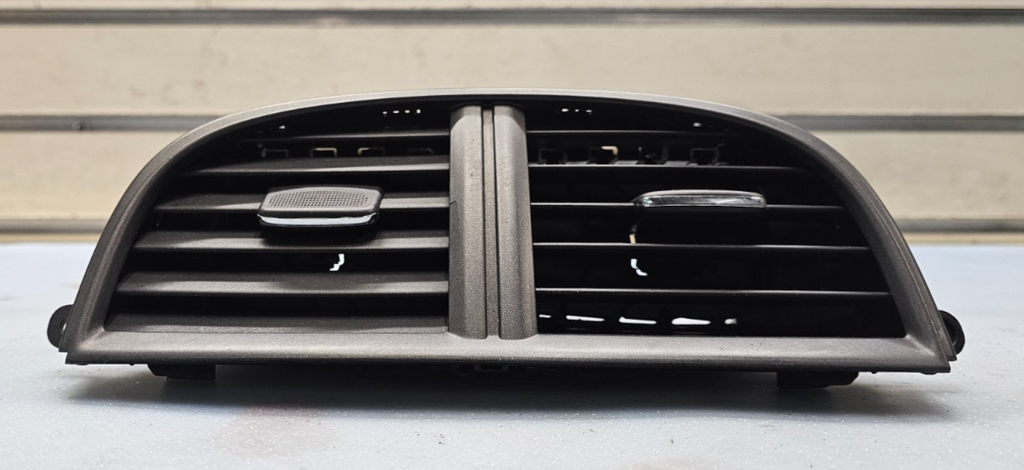 🔥13-16 Chevy Malibu AC HVAC A/C Center Dash Air Vent Heater Grille Gray OEM