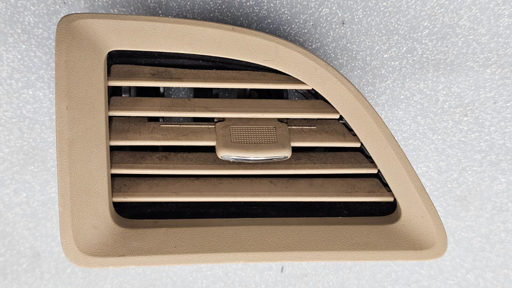🔥08-12 CHEVY MALIBU DASH LEFT DRIVER MASTER A/C AC AIR VENT HEATER PANEL TAN