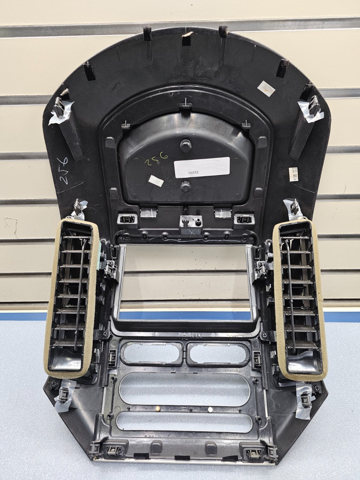 07-10 Ford Edge Center Front Dash Radio Bezel Trim Instrument Panel Climate Gray