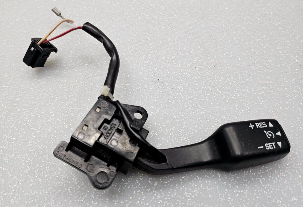 🔥03-08 Toyota Corolla Matrix Vibe Steering Wheel Cruise control Switch Assembly
