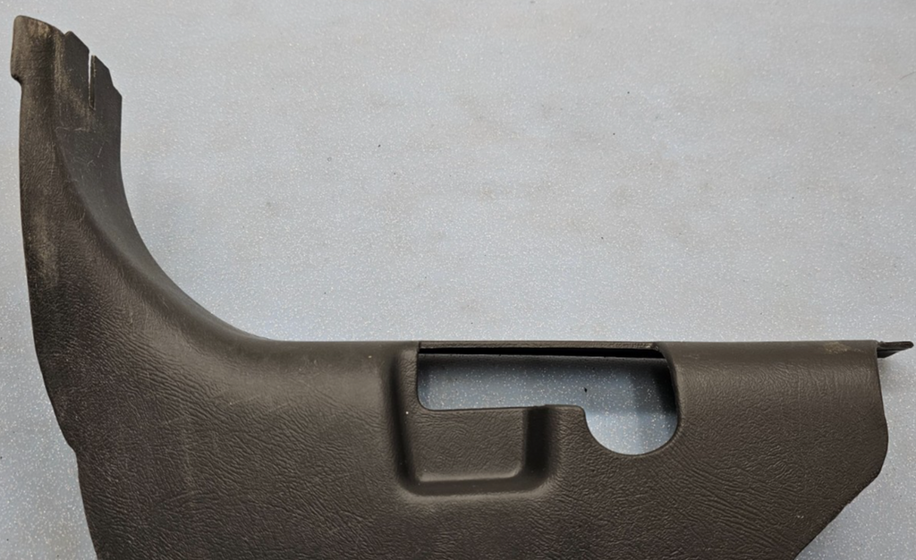 🔥99-06 SILVERADO SIERRA LEFT DRIVER KICK LOWER TRIM PANEL HOOD PROP BLACK