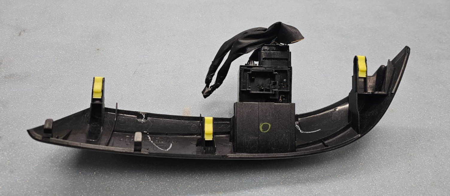 🔥04-10 Sienna Dash Left Driver Defrost Light Door Switch Trim Bezel Panel Black