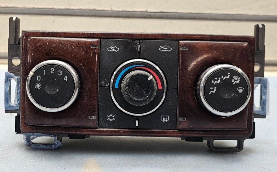 07-09 Saturn Aura Dash AC HVAC A/C Heater Temperature Climate Control Panel Wood