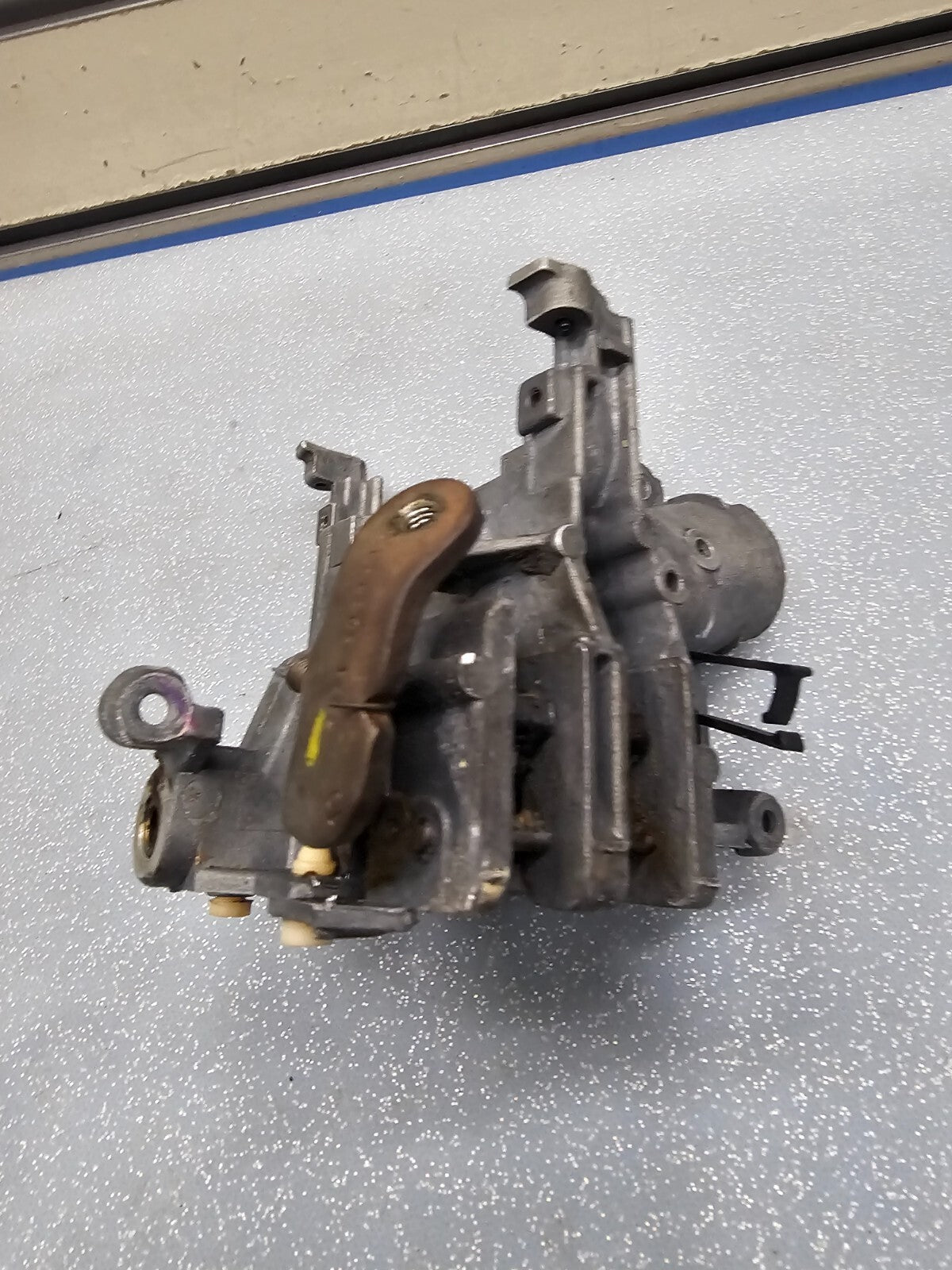 01-17 Ford Super Duty F-650 F-750 Power Steering Column Jacket Flange OEM