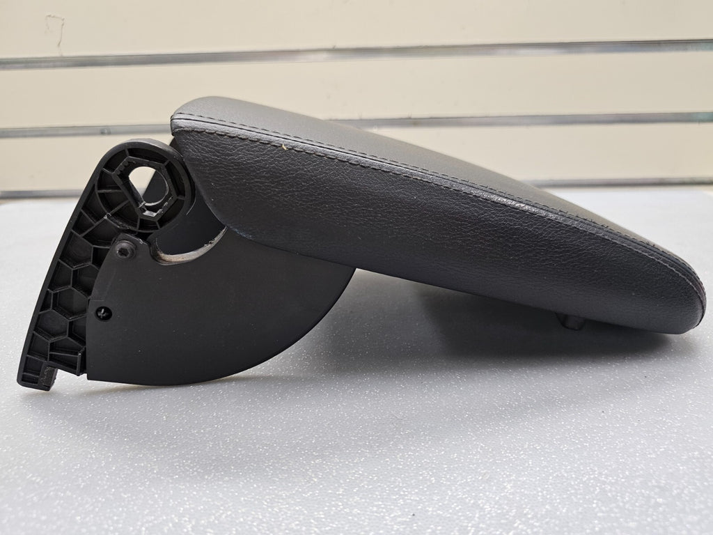 12-19 Volkswagen VW Passat Front Center Console Cover Lid Armrest Top Pad Black