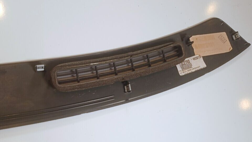🔥2005-2007 CHRYSLER 300 UPPER DASHBOARD PAD TRIM DEFROSTER PANEL OEM DP5
