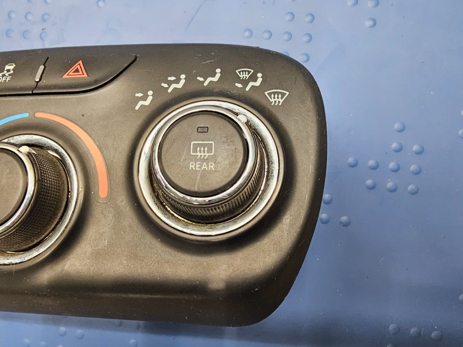 13-16 DODGE DART Front Dash AC Heater Temperature Climate Control Conditioner