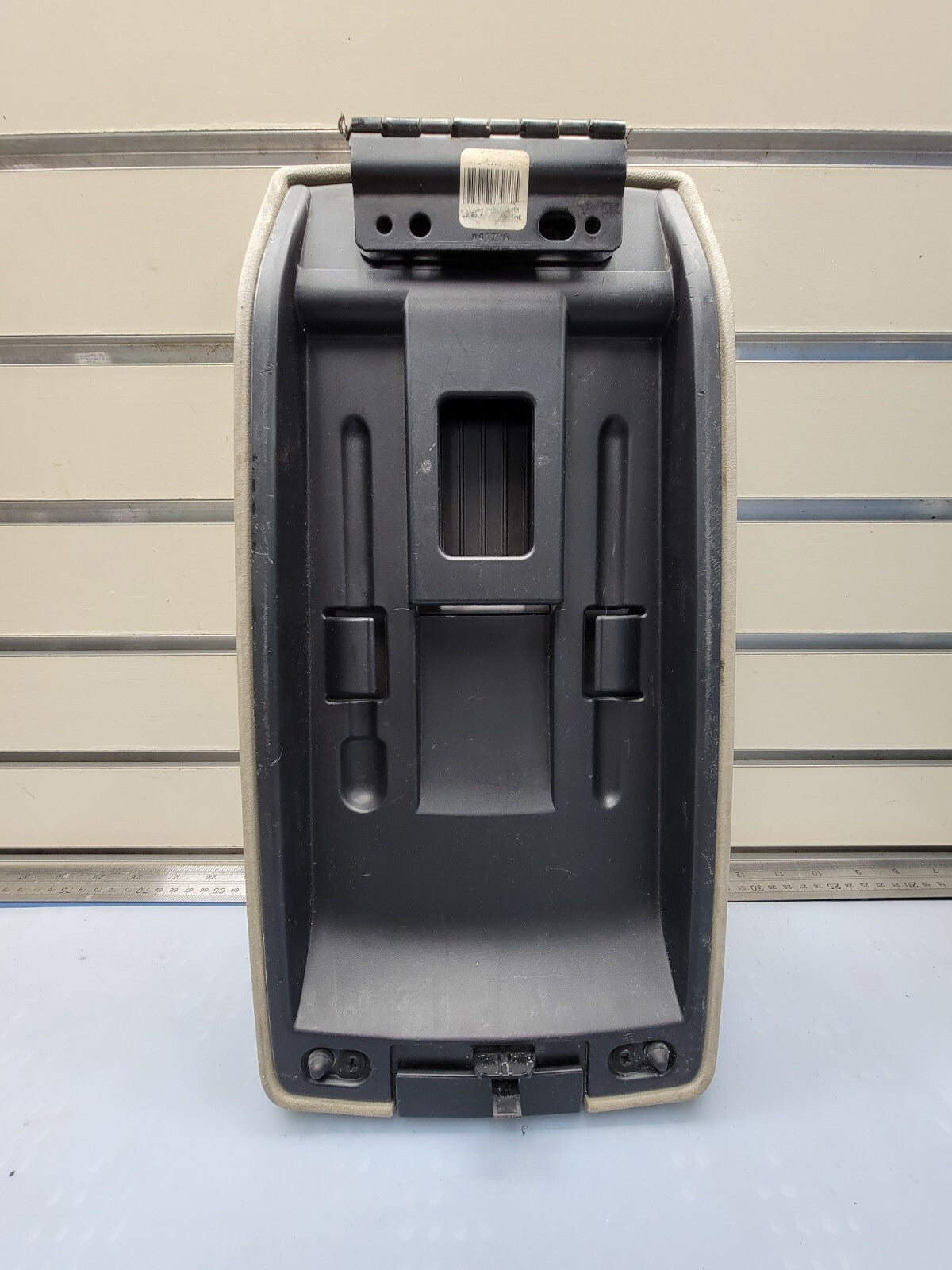 🔥05-07 Chrysler 300 Dodge CHARGER Center Console ARMREST Lid Cover LIGHT TAN