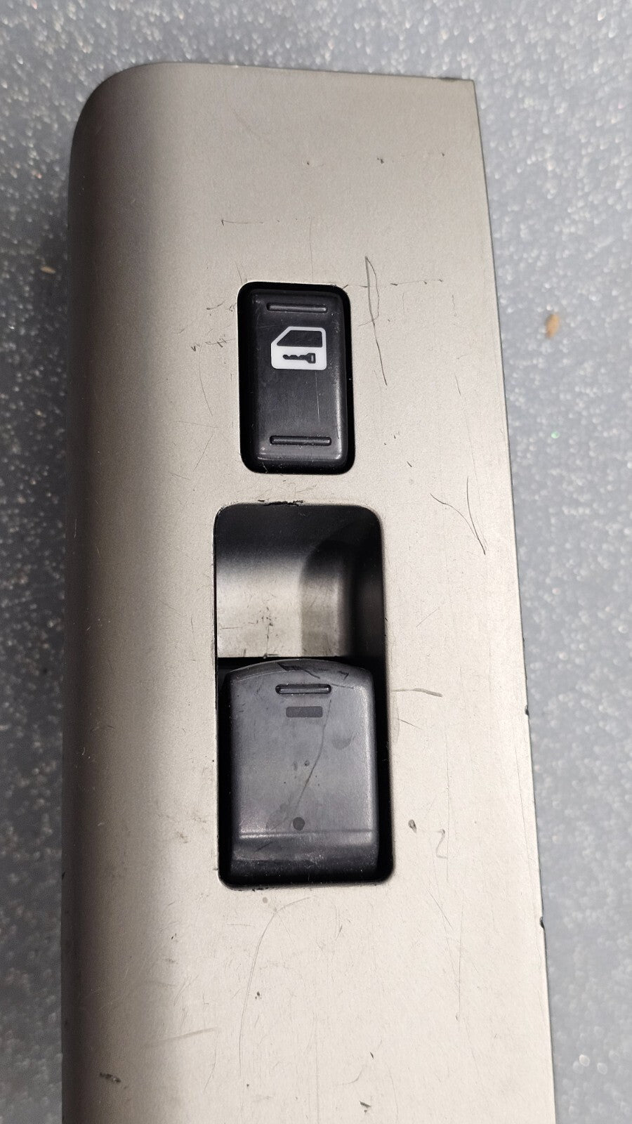 🔥05-08 NISSAN PATHFINDER RIGHT PASSENGER FRONT SIDE WINDOW CONTROL SWITCH TAN