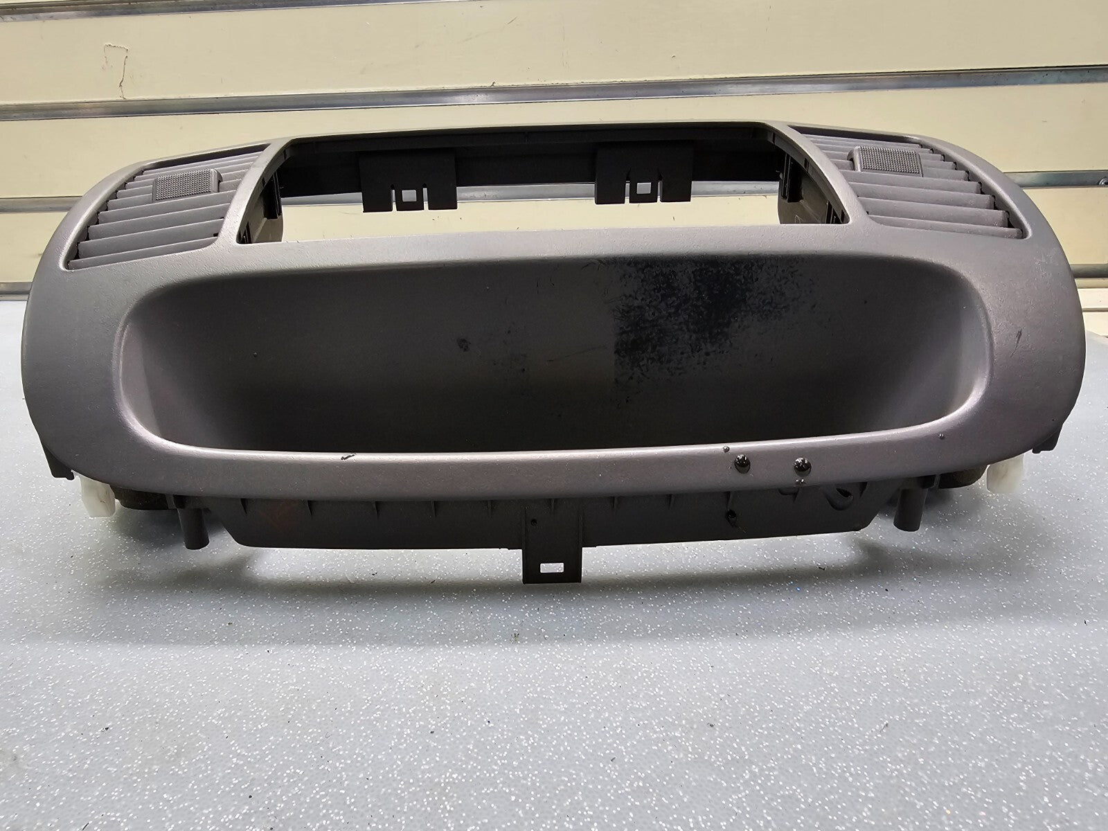 🔥02-06 Toyota CAMRY Center Dash RADIO Surround BEZEL Trim Panel Assembly Gray