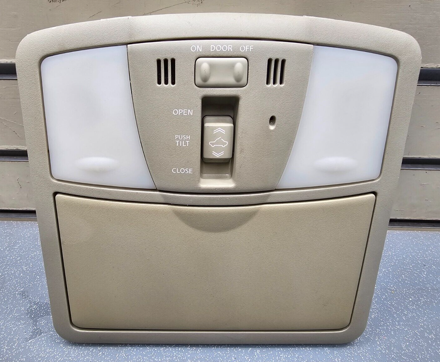 09-14 Maxima Murano Rogue Overhead Roof Console Storage Dome Map Light Lamp Tan