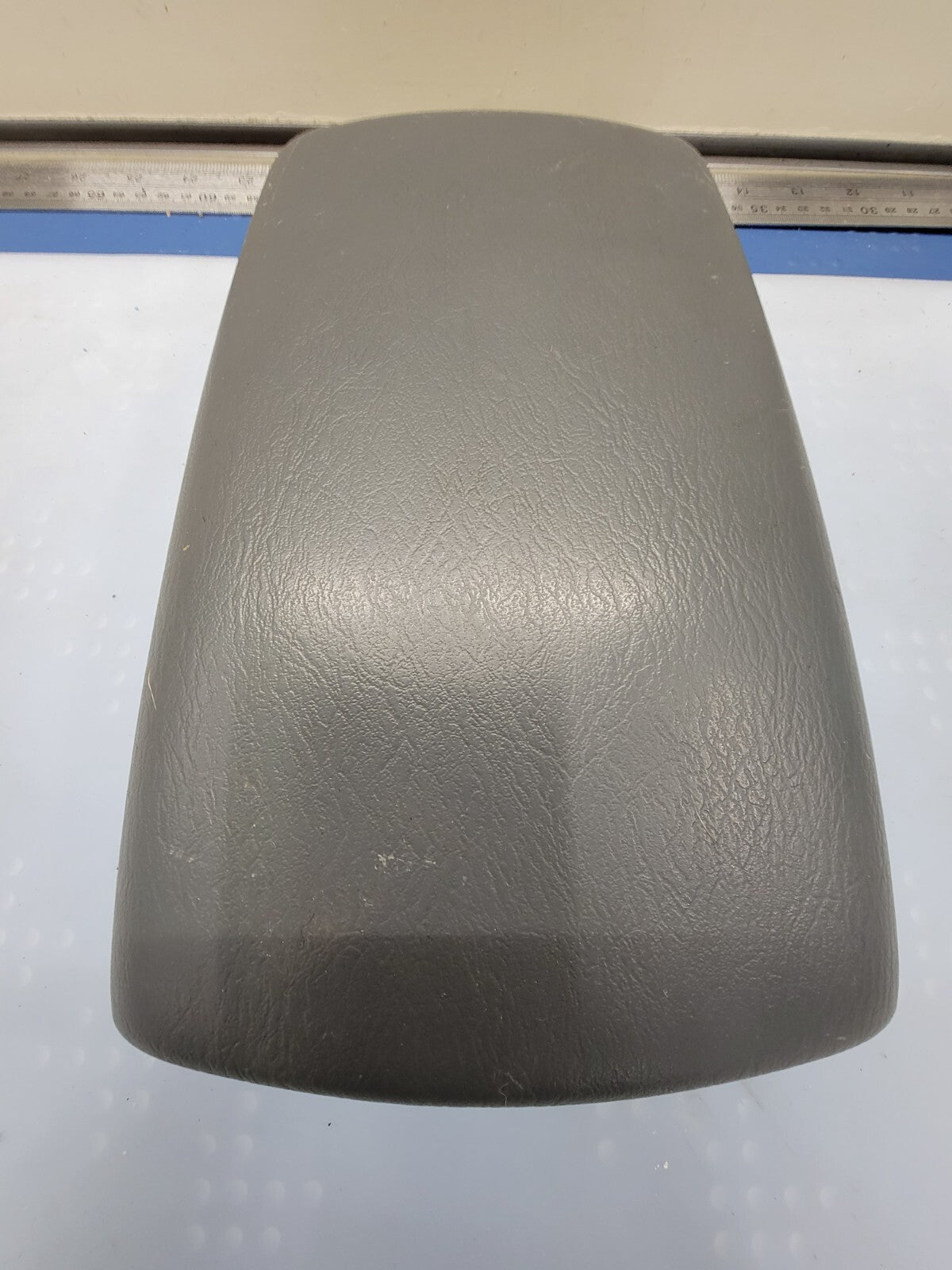 🔥2002-2007 Jeep Liberty Center Console Arm Rest Lid BLACK OEM