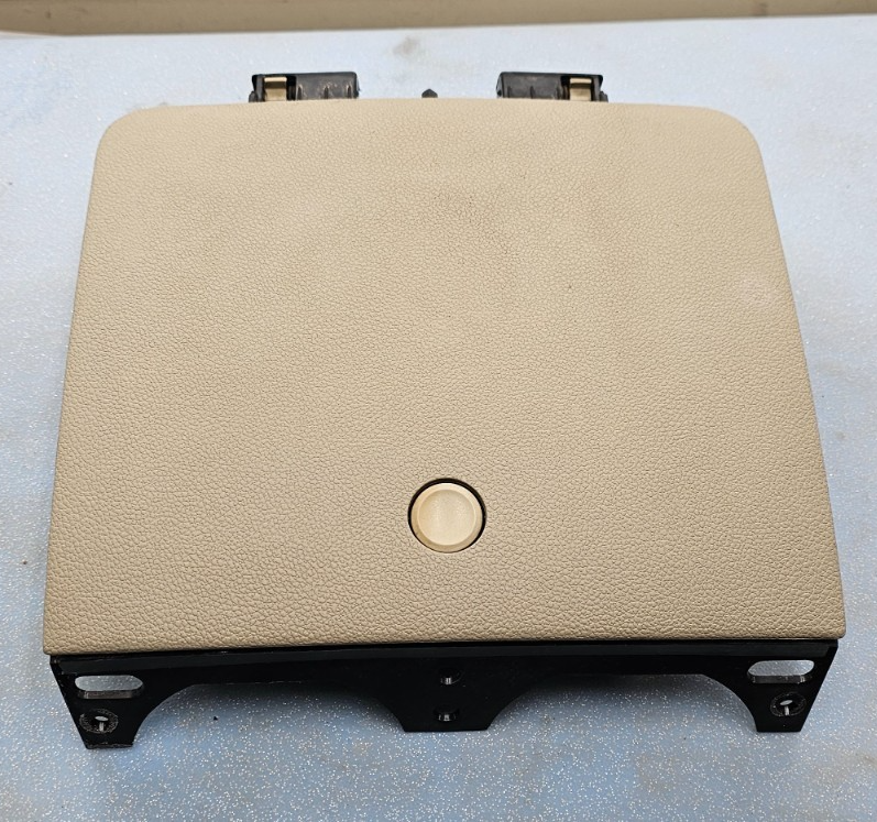 🔥04-08 FORD FREESTYLE TAURUS X UPPER DASH GLOVE BOX STORAGE COMPATMENT TAN OEM
