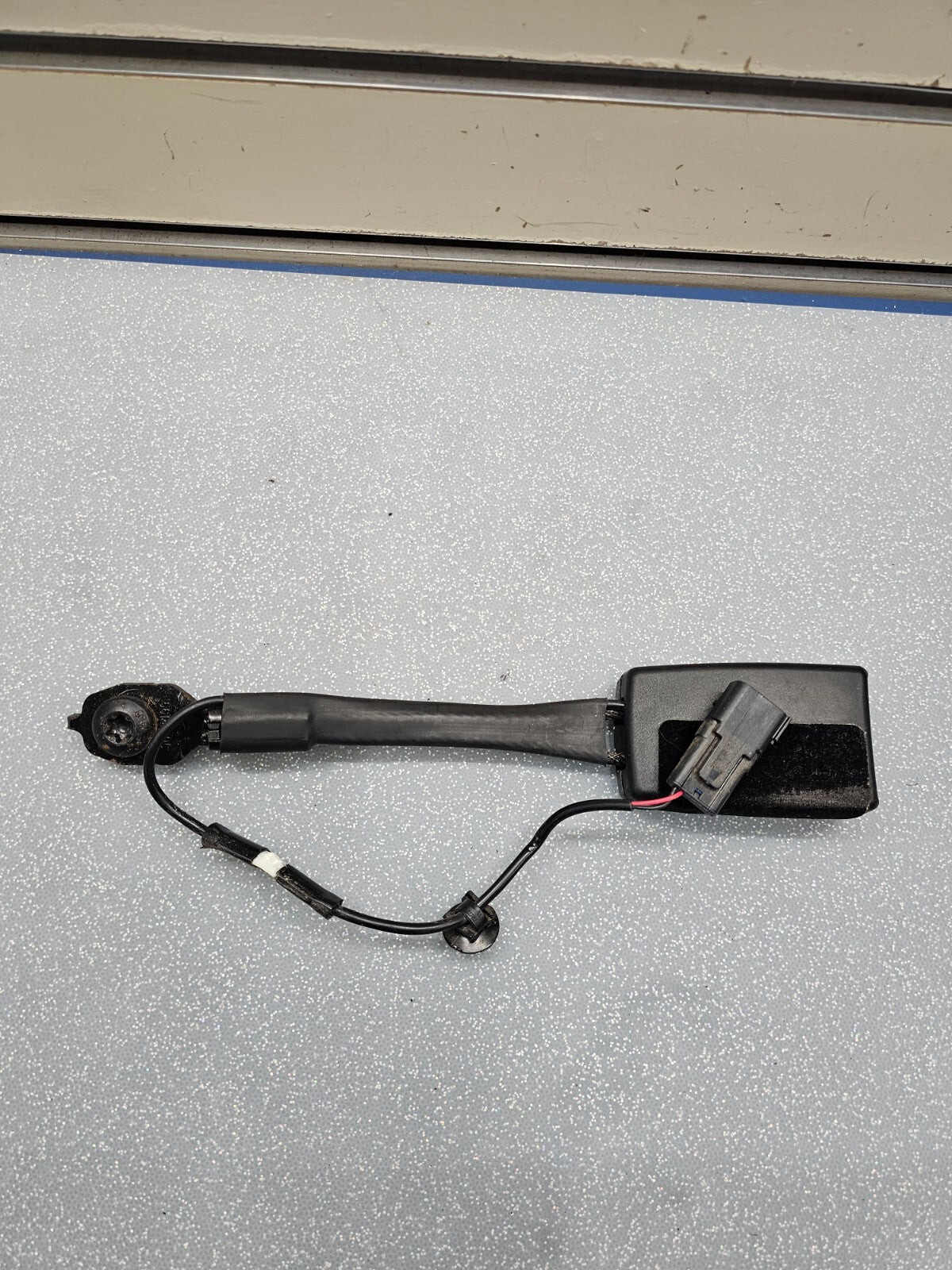 13-16 Ford Escape Driver Front Left Seatbelt Buckle Black /FE