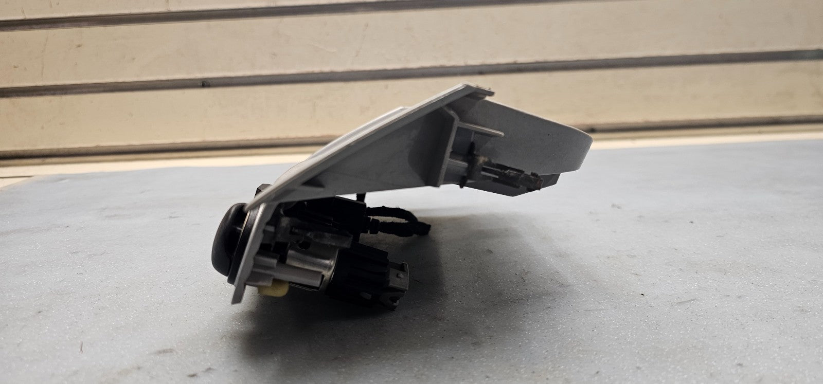 🔥08-12 Ford Escape Dashboard Console Trim Power Port JT1 Light Tan