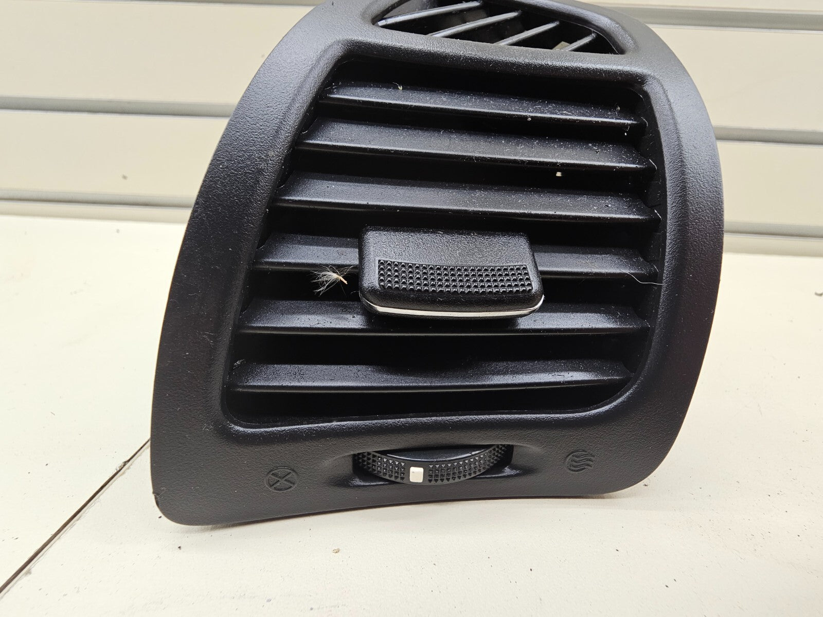 🔥11-13 Kia Sorento Dash Left Driver A/C Heater Air Vent Duct Grille Black OEM
