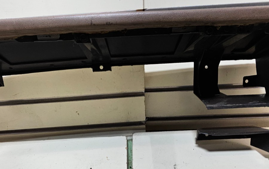 🔥88-94 Silverado SUBURBAN BLAZER Instrument Cluster Gauge Dash Bezel DK TAN C2