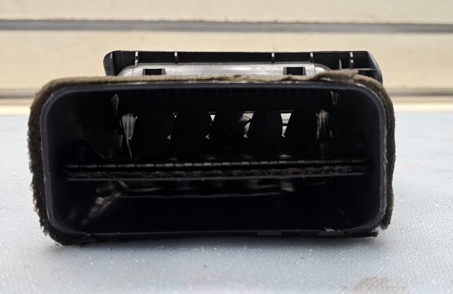 🔥03-08 Corolla Dash Center Left Driver Air Vent Heater Conditioning  OEM