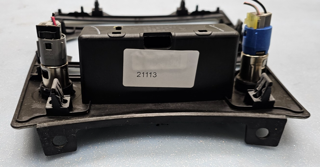 🔥05-06 JEEP GRAND CHEROKEE DASH PANEL RADIO SURROUND TRIM BEZEL SILVER B70