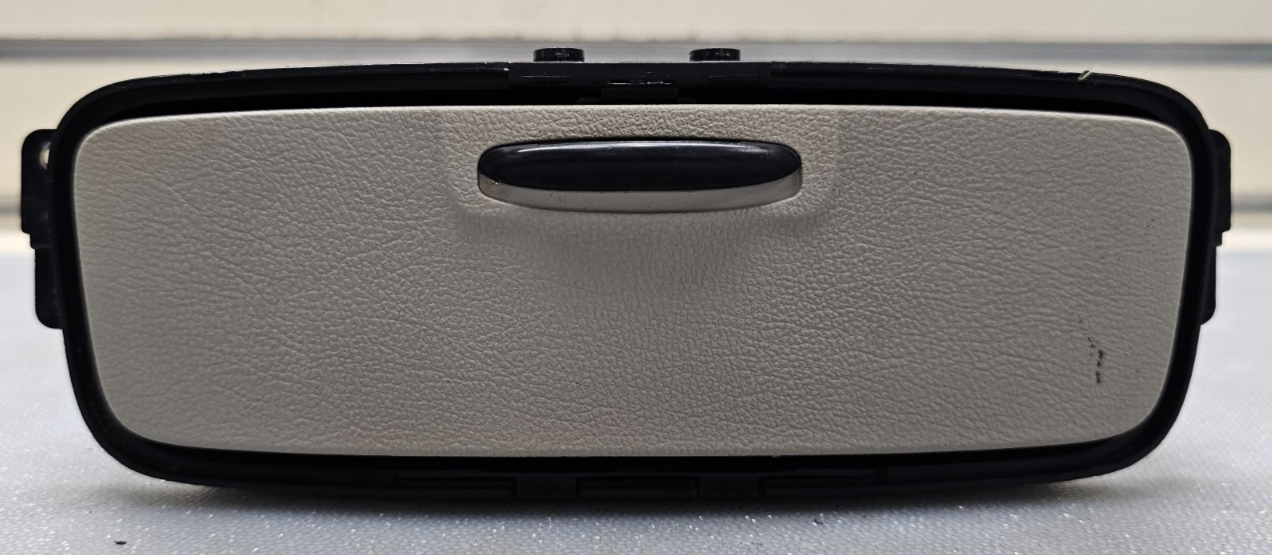 🔥06-08 Hyundai Sonata Center Console Lid Ashtray OEM