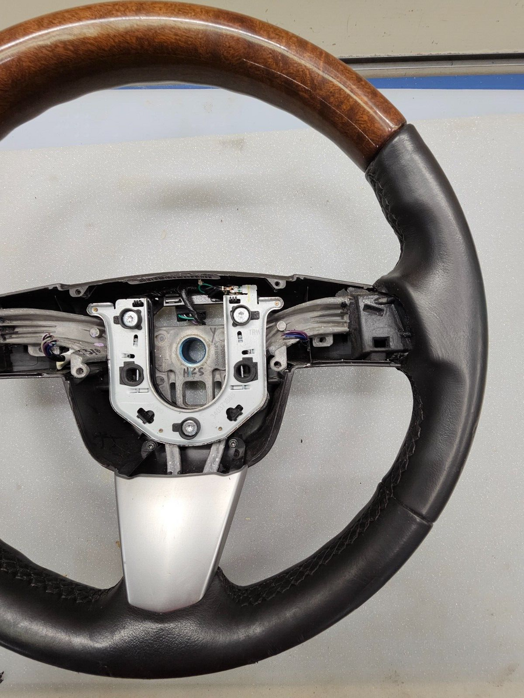🔥2010-2012 CADILLAC SRX LEATHER STEERING WHEEL BLACK/WOODGRAIN OEM