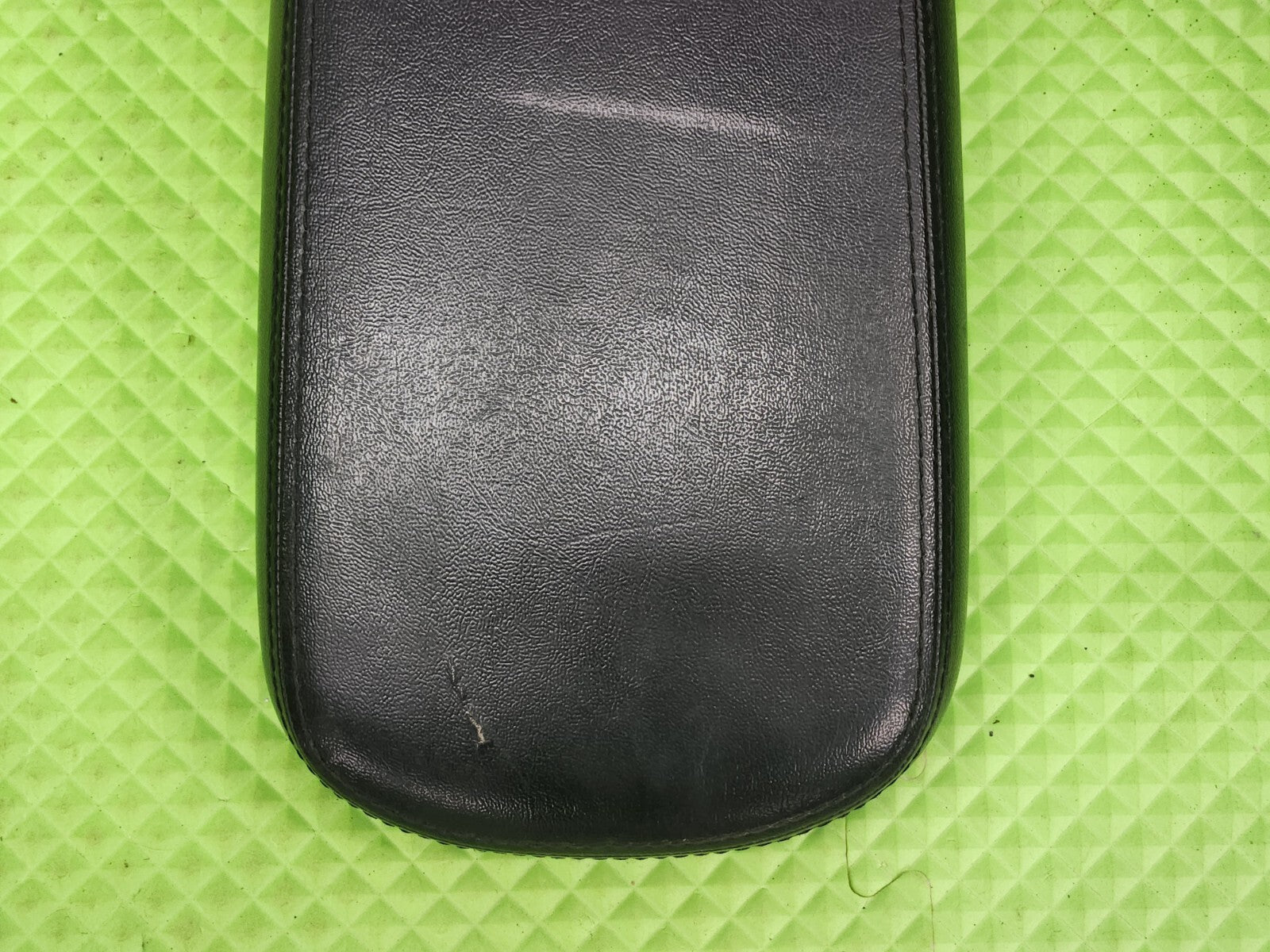 🔥2011-2014 CHRYSLER 200 DODGE AVENGER CENTER CONSOLE LID ARM REST BLACK