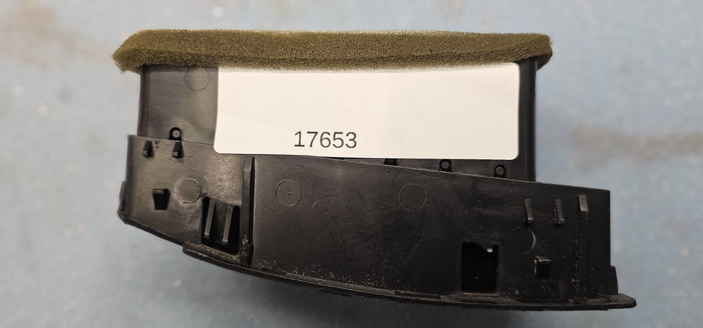 🔥08-11 FORD FOCUS CENTER DASH LEFT DRIVER AIR VENT A/C AC HEATER PANEL BLACK