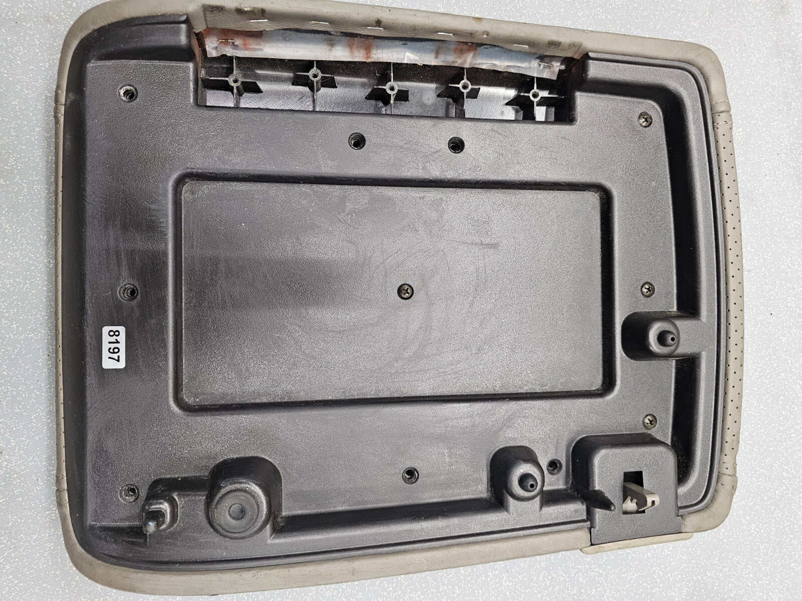 🔥02-06 Cadillac ESCALADE YUKON Center Console Armrest Storage LEATHER LT GRAY
