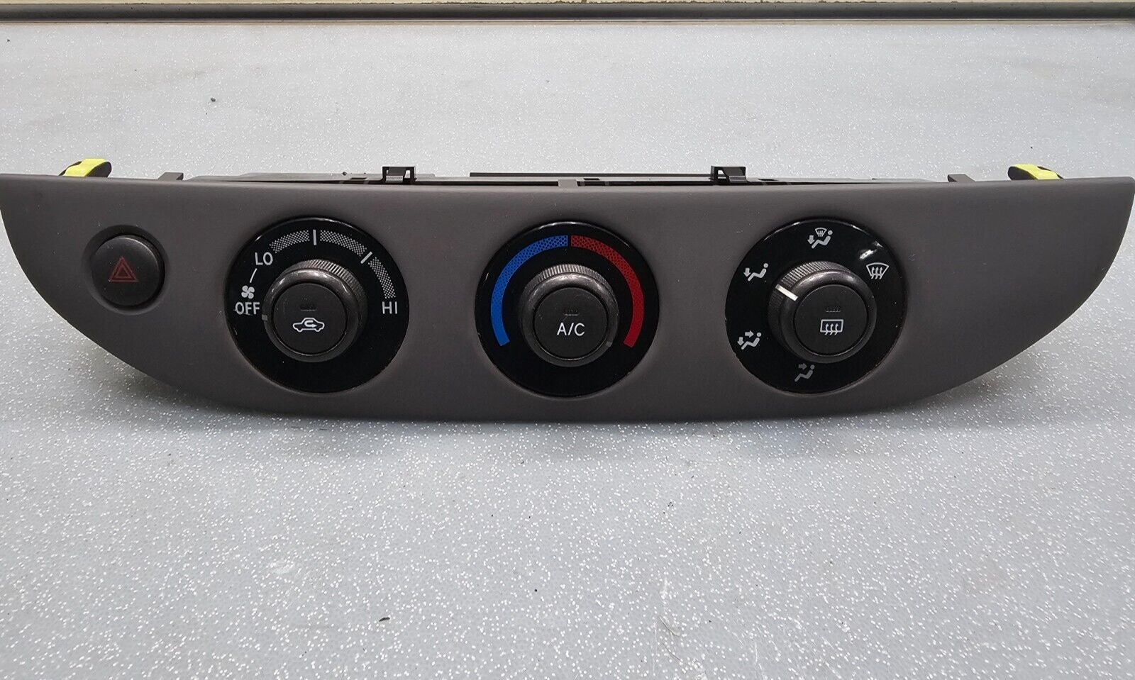 02-06 TOYOTA CAMRY Dash A/C Temperature Heater Climate Control Panel Ventilator