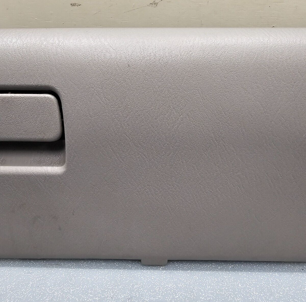 99-04 Grand Cherokee WJ Dash Glove Box Assembly storage Compartment Assembly Tan