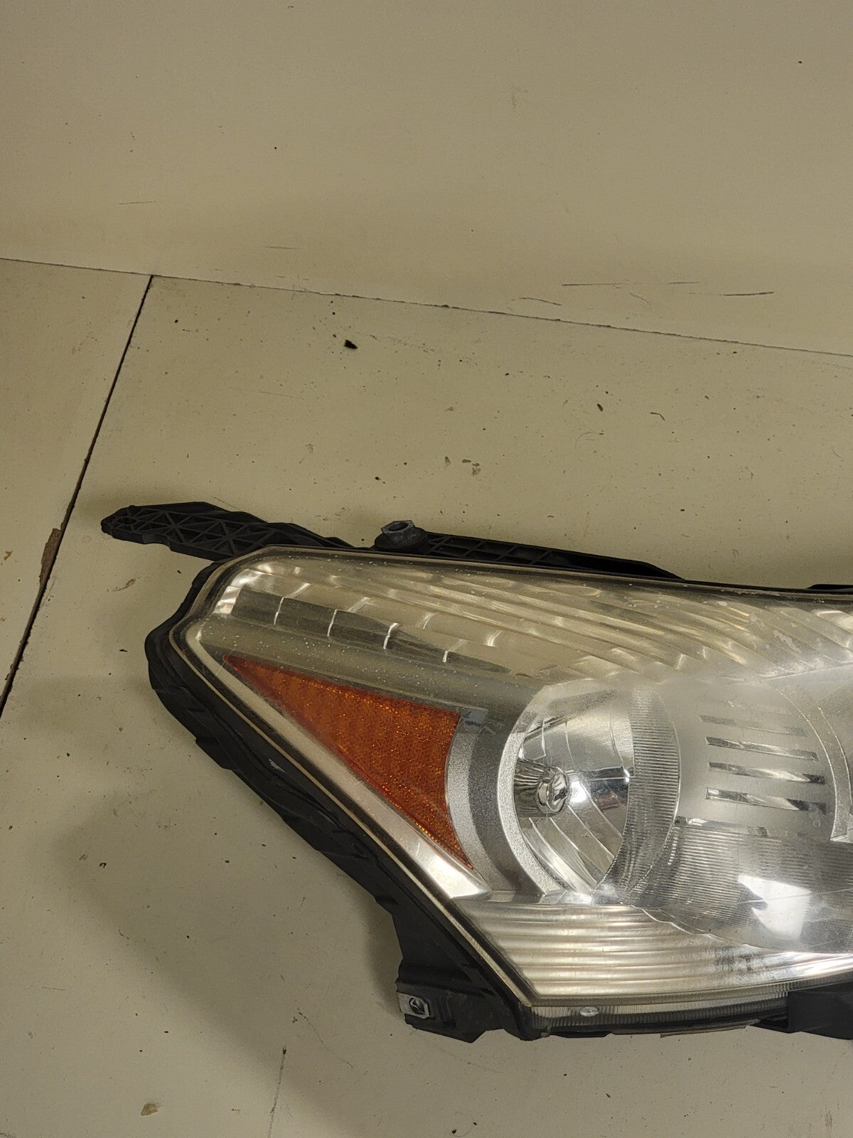 🔥 2009-2012 Chevy Traverse Headlights Front Lamps Pair Set