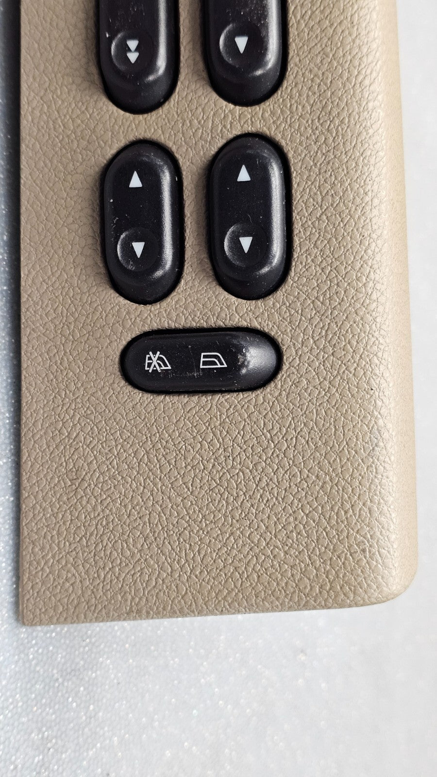 03-06 Ford Expedition Left Driver Master Door Window Control Switch Assembly Tan