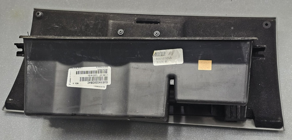 🔥05-10 CHARGER Chrysler 300 DASH Glove Box Storage Compartment Assembly Gray