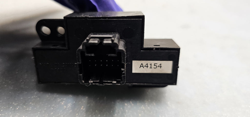 🔥05-10 Chrysler 300 Grand Caravan Hazard Warning Light Control Switch Black OEM
