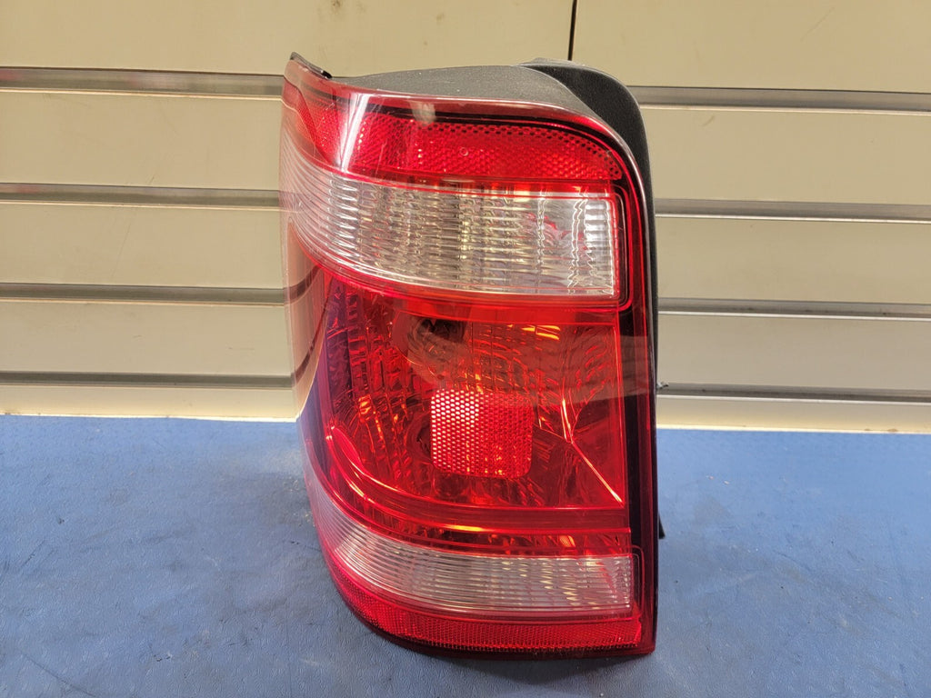 🔥2008-2012 Ford Escape left Hand driver Side Rear Tail Light Lamp Genuine OEM