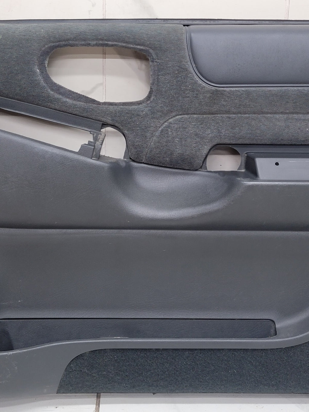 98-04 Chevy Blazer Jimmy S-10 GMC Sonoma Front Door Panels AUTO OEM RIGHT GRAY