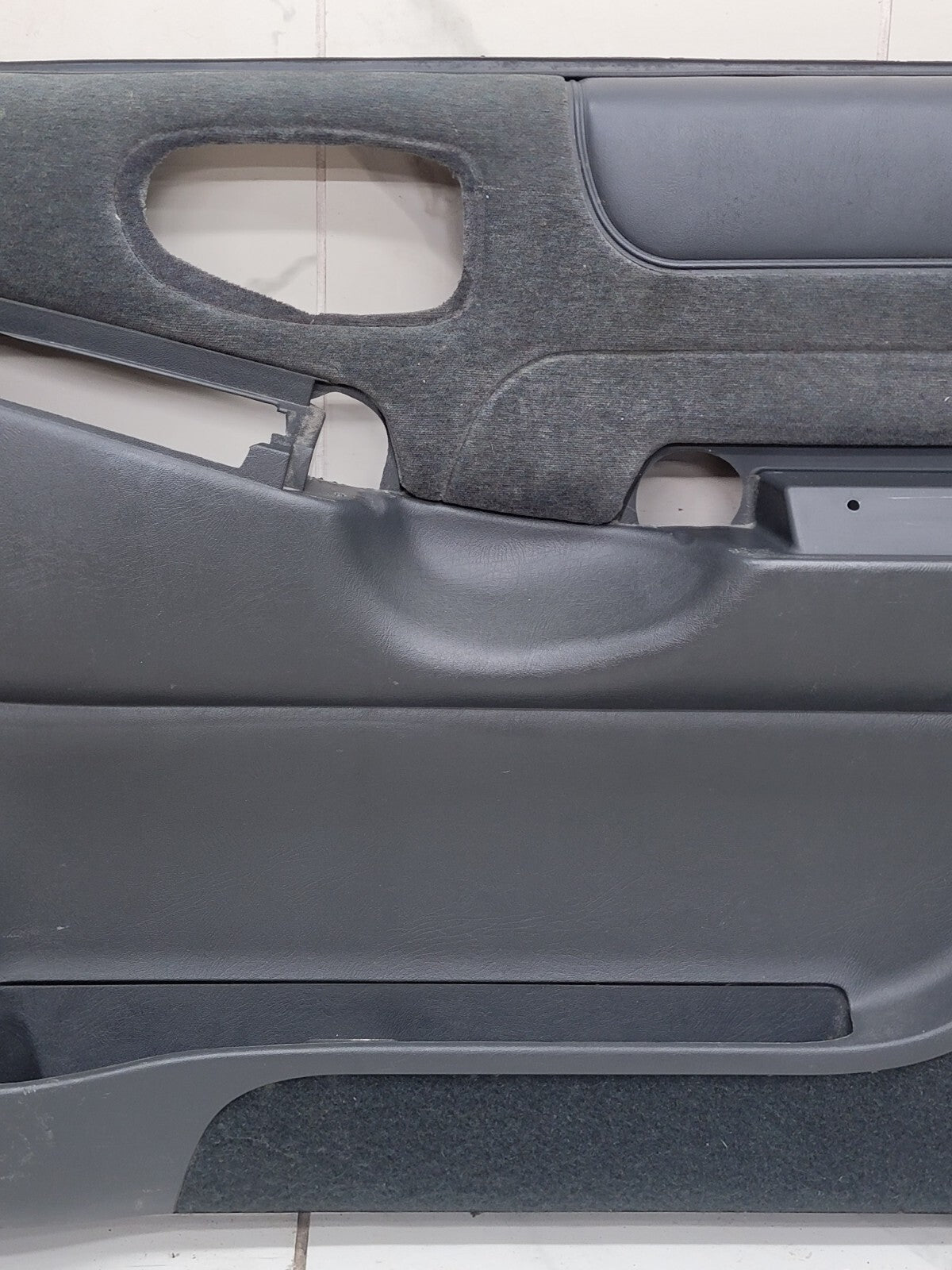 98-04 Chevy Blazer Jimmy S-10 GMC Sonoma Front Door Panels AUTO OEM RIGHT GRAY