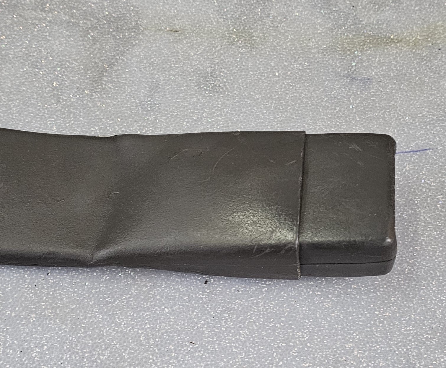 🔥03-06 Tahoe Yukon Sierra Silverado Front Seat Belt Buckle Black