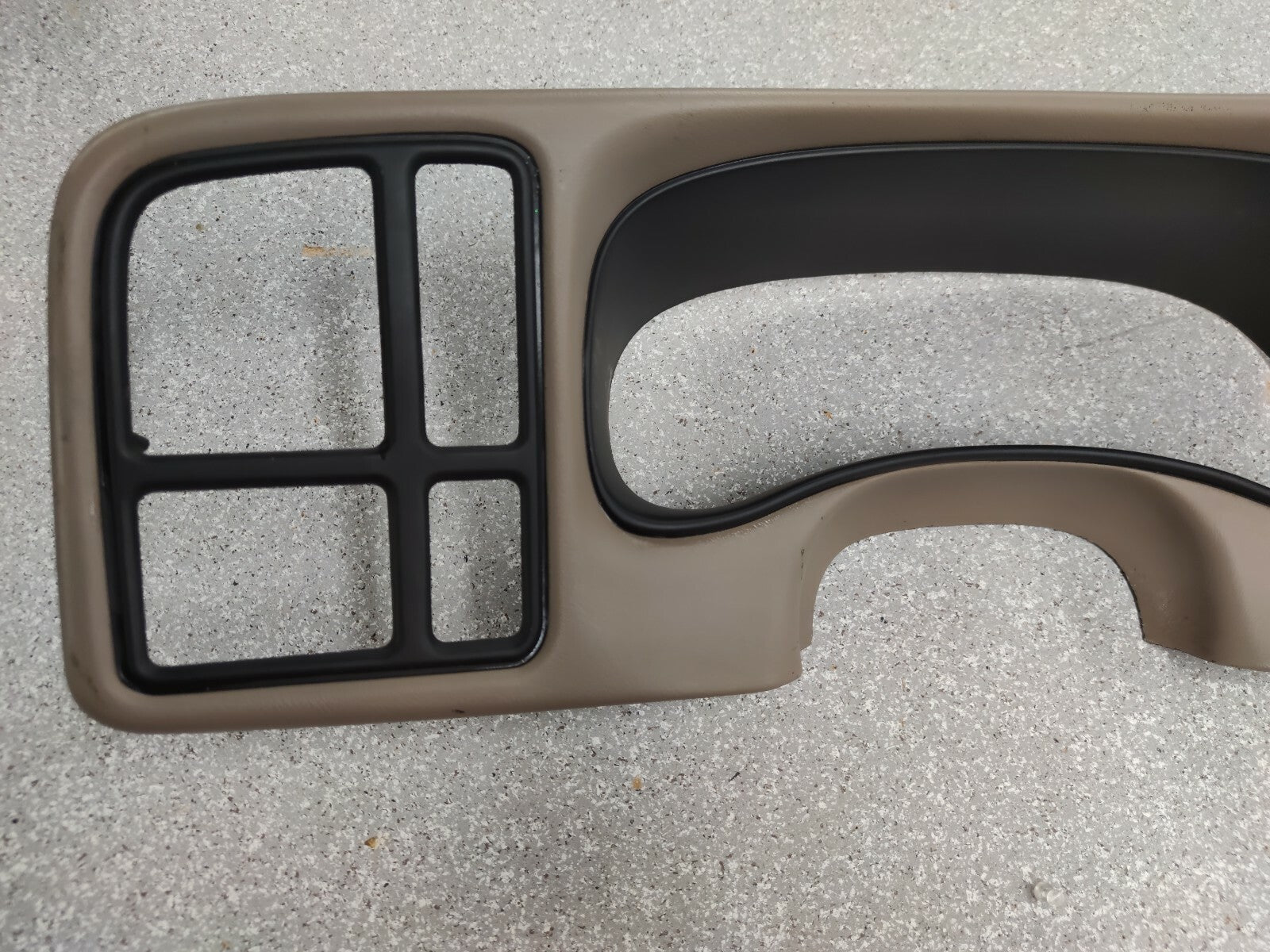 🔥99-02 CHEVY GMC INSTRUMENT Cluster Speedo Dash Trim Panel Radio Bezel Tan C4